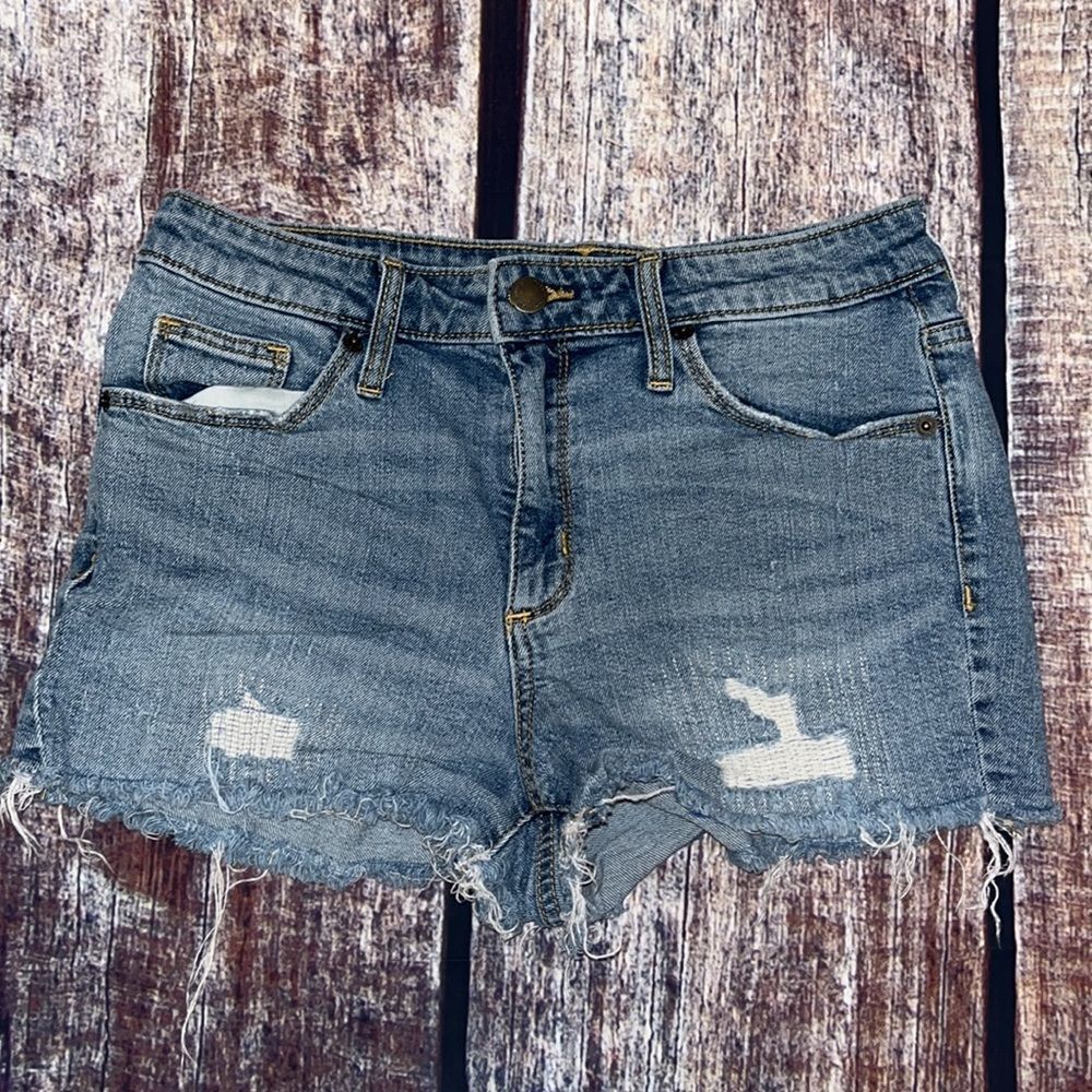 Universal Thread Medium Wash Distressed Jean Shorts